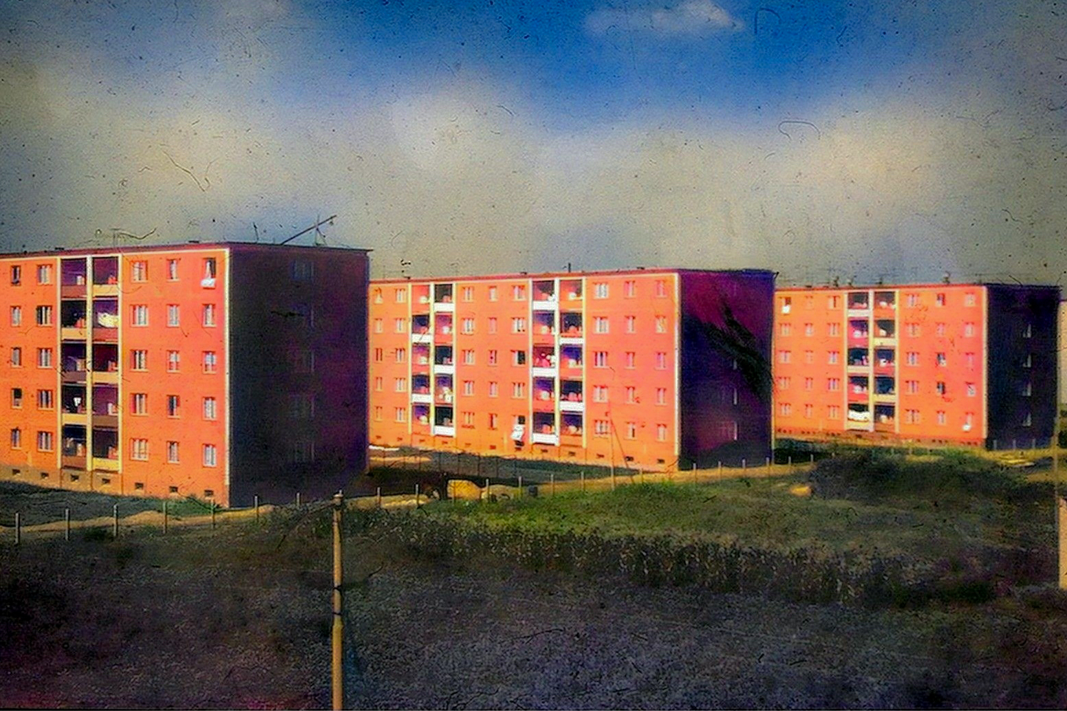 Paneláky v ulici Milady Horákové (Antonína Zápotockého), pohled z Englišovy (Leninovy ulice)