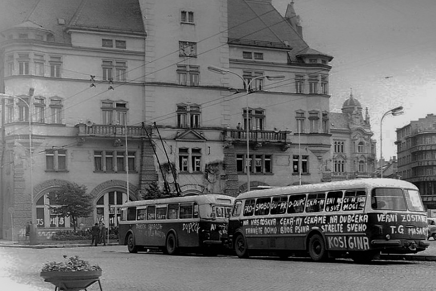 Příchod okupačních vojsk 21. srpna 1968