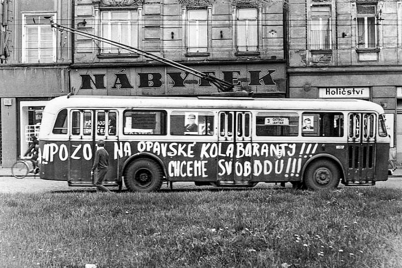 Příchod okupačních vojsk 21. srpna 1968