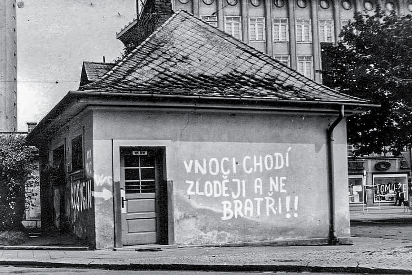Příchod okupačních vojsk 21. srpna 1968